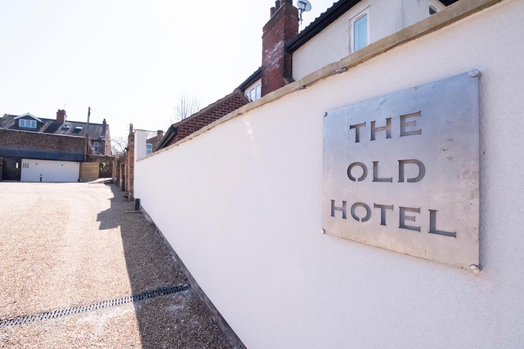 The Old Hotel - The Hole In The Wall York Exterior foto